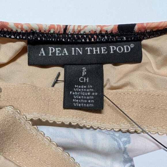 A Pea in the Pod Maternity Swimsuit One Piece Women Small Beach Vacation Resort - Picture 3 of 9